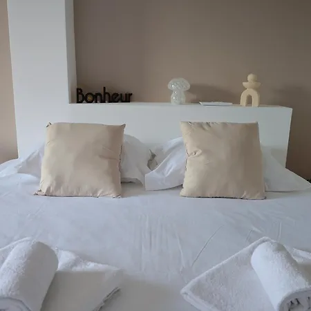 Les 5 Vents, T2 Piscine Et Apartment Pianottoli-Caldarello (Corsica)